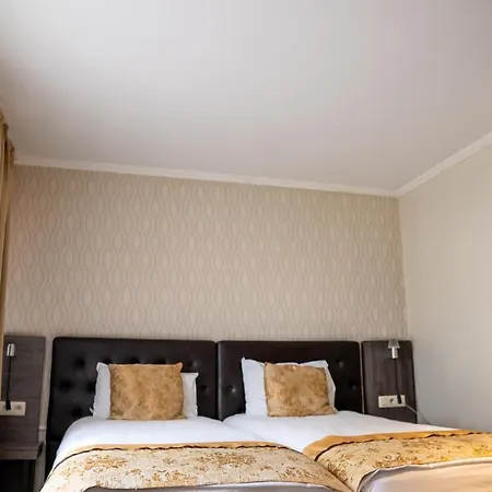 Hotel The Helmet Saint-Josse-ten-Noode